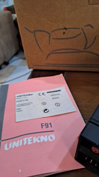 Plancha vapor UNITEKNO F91