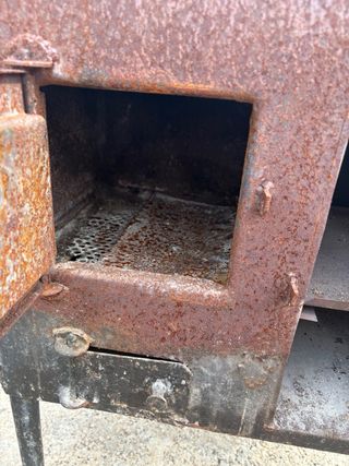 Estufa leña antigua - Metálica