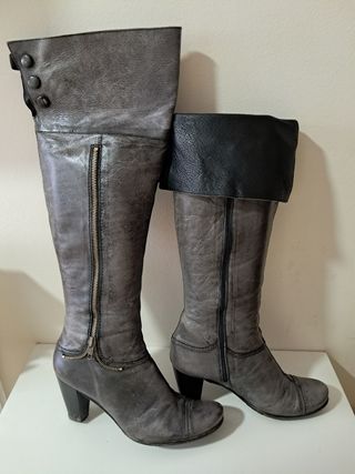 Botas altas grises mujer