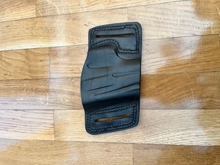 Funda pistola cuero - antigua