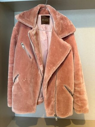 Ropa de mujer variada
