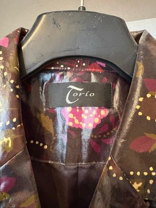 Ropa de mujer variada