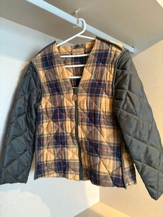 Ropa de mujer variada
