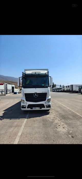 Camión mercedes actros 1845 