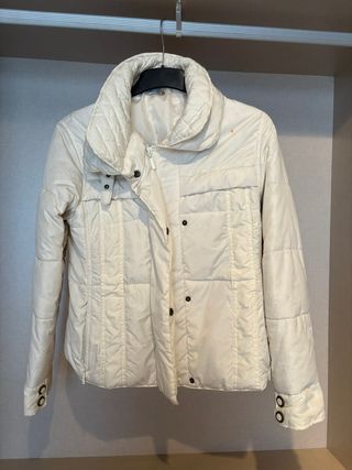 Ropa de mujer variada