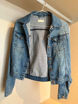 Ropa de mujer variada
