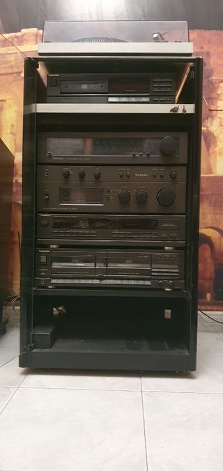 Equipo Technics: tocadiscos & minicadena