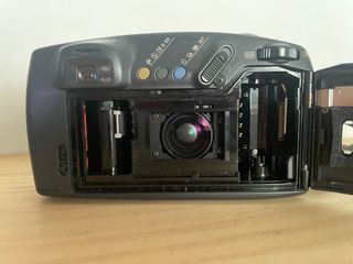 Pentax Zoom 105-R negra (para reparar)