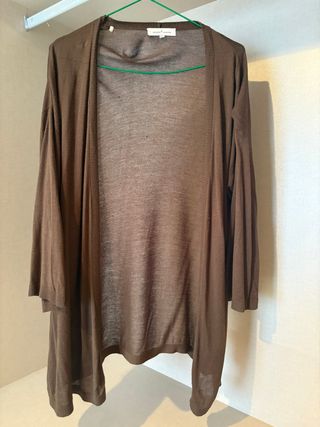 Ropa de mujer variada
