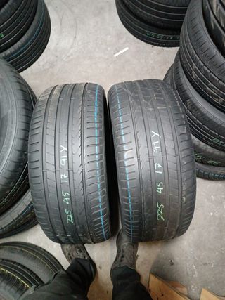 2 Neumáticos 225/45/17 91Y usados Pirelli P7