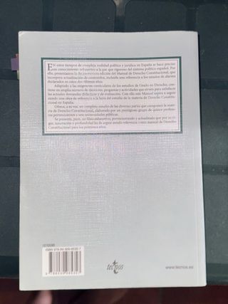 Manual de Derecho Constitucional