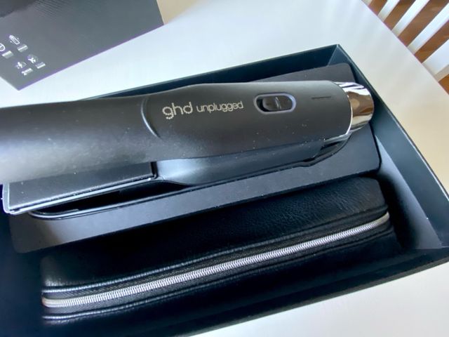 Plancha Pelo GHD Unplugged – NUEVA