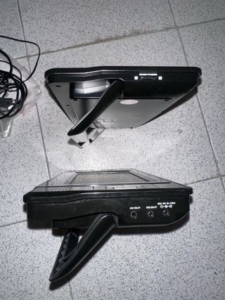 2 Reproductores DVD Nevir portátiles
