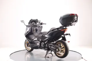 YAMAHA T-MAX 560 TECH 2023