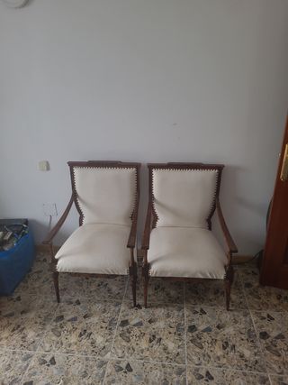 Sillones clásicos - Madera y piel sintética