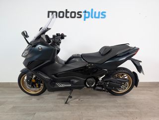 YAMAHA TMAX TECH MAX 2024
