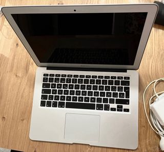 MacBook Air 13” (2017)