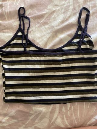 Top Shein rayas verde oliva, azul marino y blanco