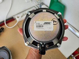 Altavoces Bose coche