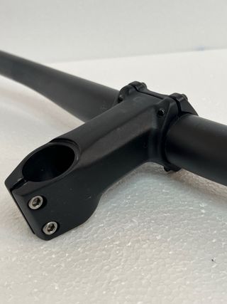 Manillar (76cm) y potencia (10cm) Orbea Oiz 2024 