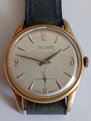 Reloj Duward dorado vintage
