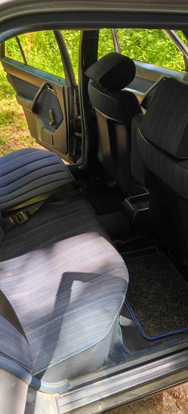 Mercedes-Benz 300D AUTOMATICO 1998