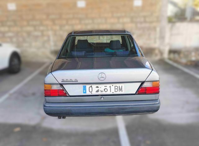 Mercedes-Benz 300D AUTOMATICO 1998