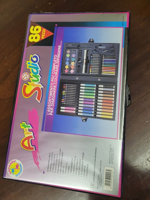 Set Colori - matite, pastelli, pennarelli