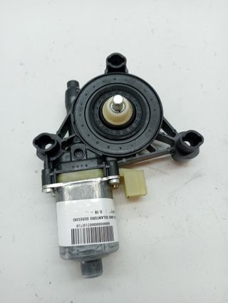 MOTOR ELEVALUNAS DELANTERO DERECHO SEAT ATECA (KH7) REFERENC
