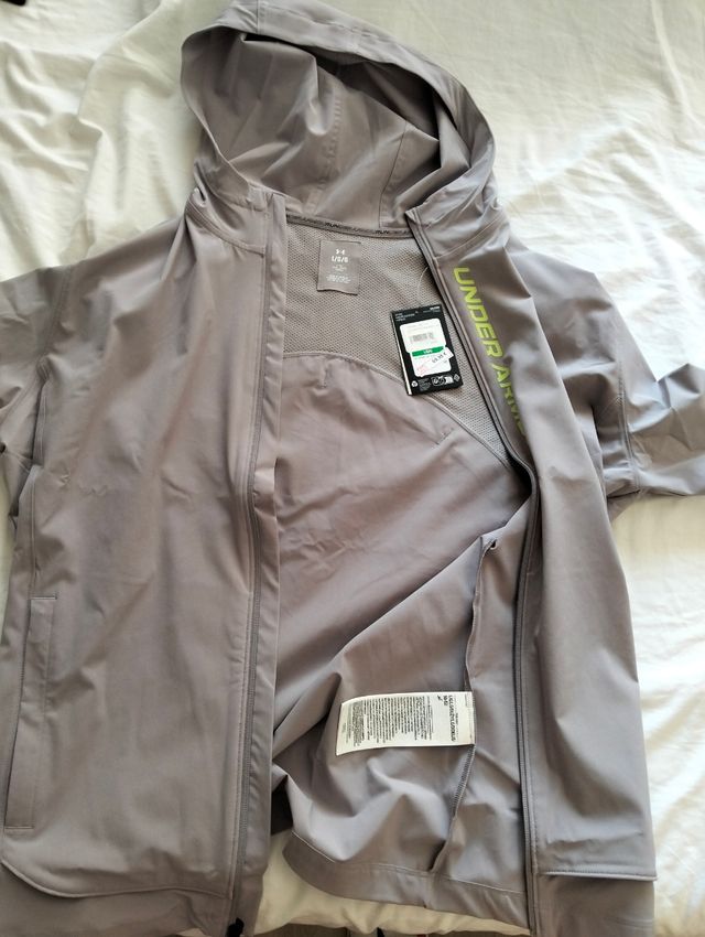 Chaqueta Under Armour gris - L