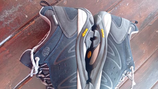 Scarpe trekking Britting 40 suole vibram