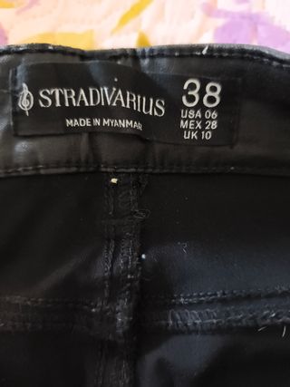 Pantalones negros Stradivarius M