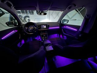 Luz ambiente interior skoda karoq