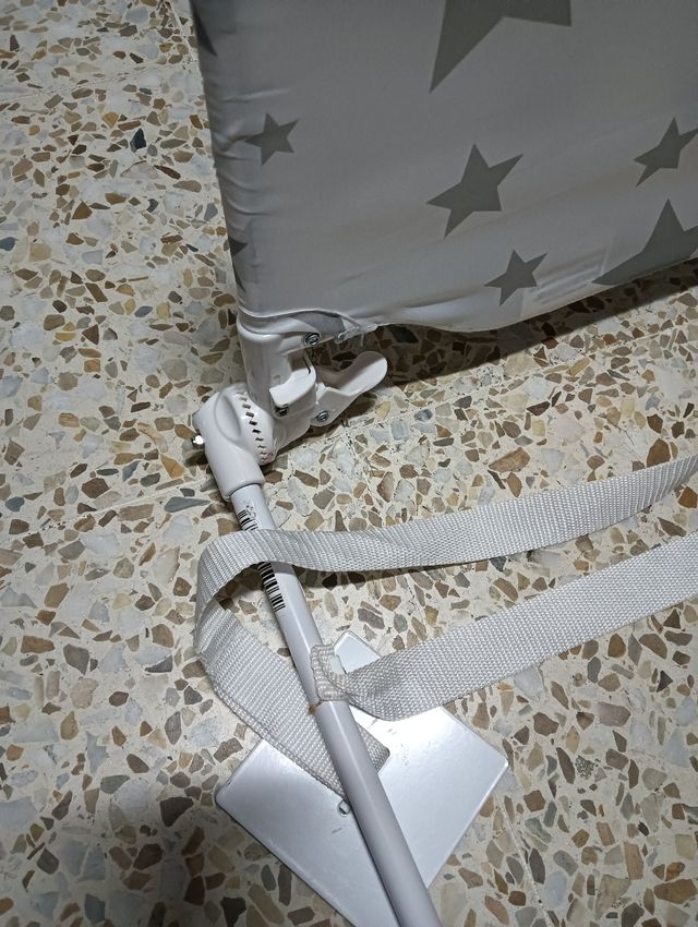 Barrera Cuna Bebé - Estrellas Grises