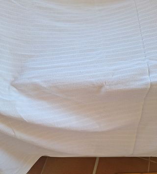 Colcha o cubre sofá algodón Ikea.