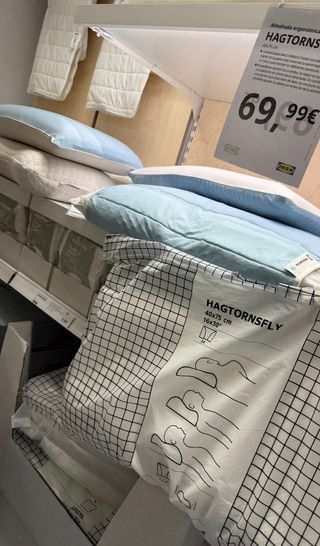 Almohada IKEA HAGTORNS - 