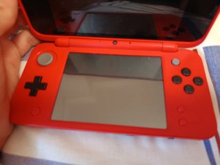 Nintendo 2DS XL Roja edición de Pokémon