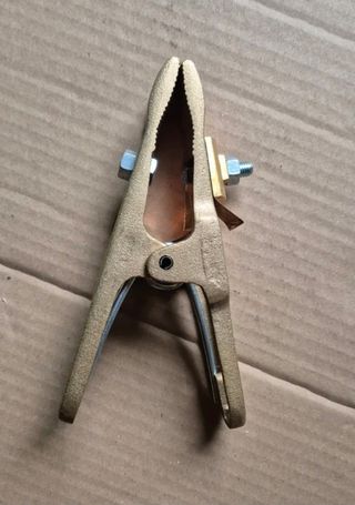 Pinza Masa 600A