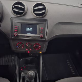 SEAT Ibiza (UNICO PROPIETARIO)