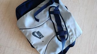 Bolso Nike bandolera azul claro y oscuro 