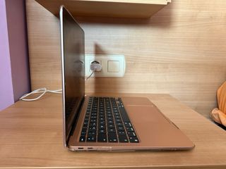 Apple MacBook Air M1 da 13,3 pollici.
