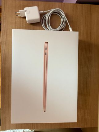 Apple MacBook Air M1 da 13,3 pollici.
