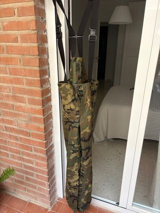 Peto militar camuflaje