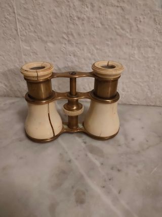 Antiguos prismáticos ópera