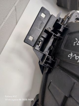 Faros Delanteros Renault Scenic 3 de 2014