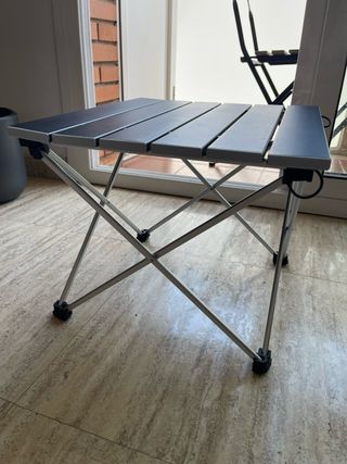 Mesa camping plegable pequeña
