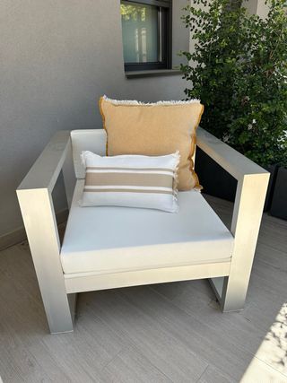 Sofá y butaca Gandia Blasco - Jardín.