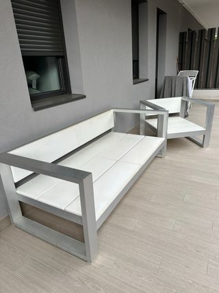 Sofá y butaca Gandia Blasco - Jardín.