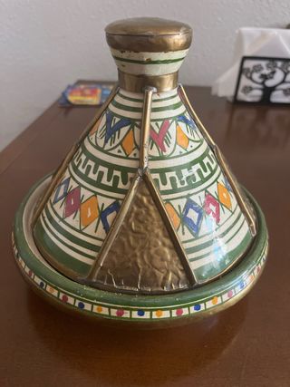 Tajín marroquí pintado a mano