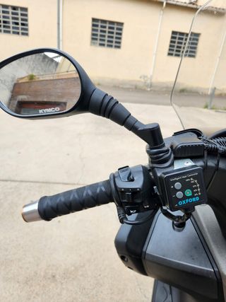 Scooter KYMCO super drink300